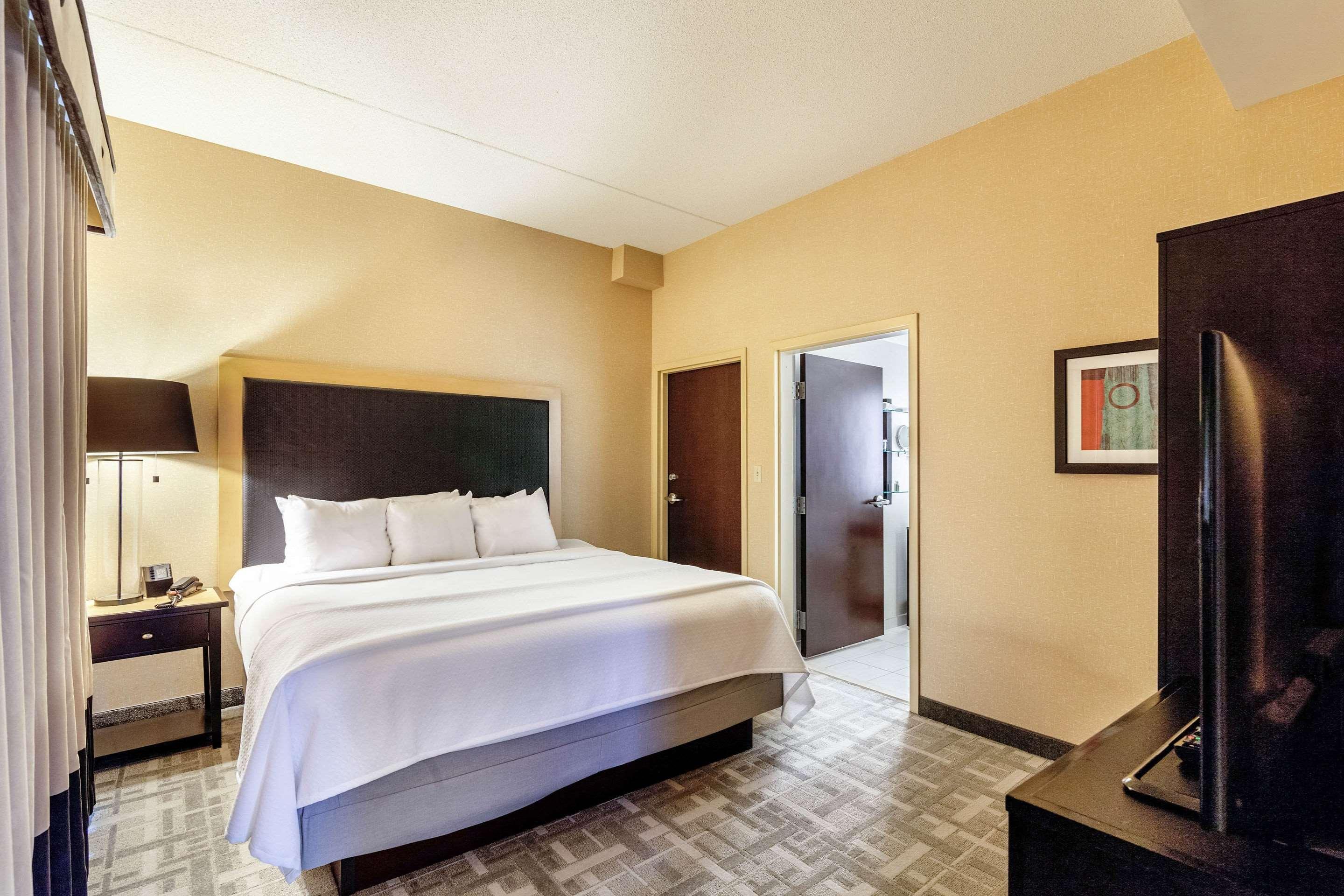 Hotel Cambria - Downtown Pittsburgh