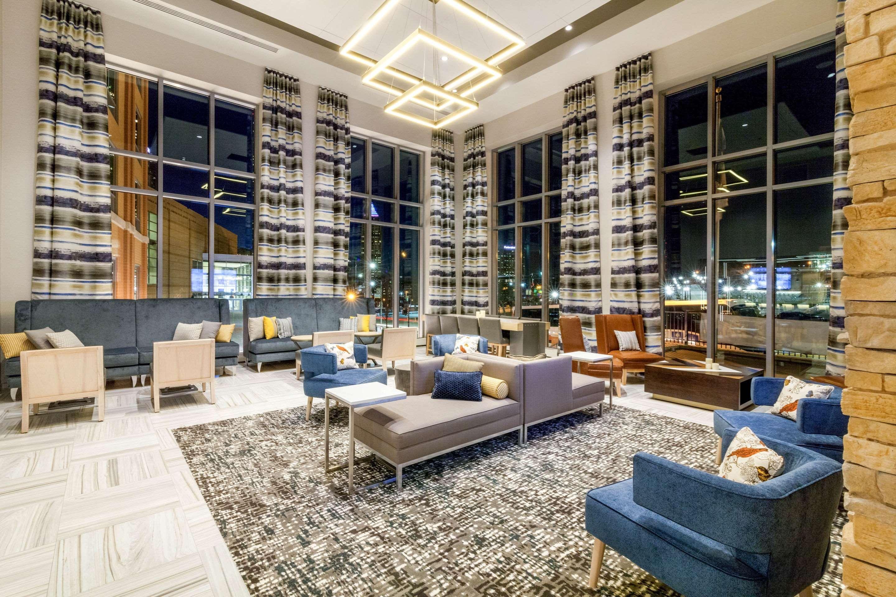 Cambria - Downtown 4*